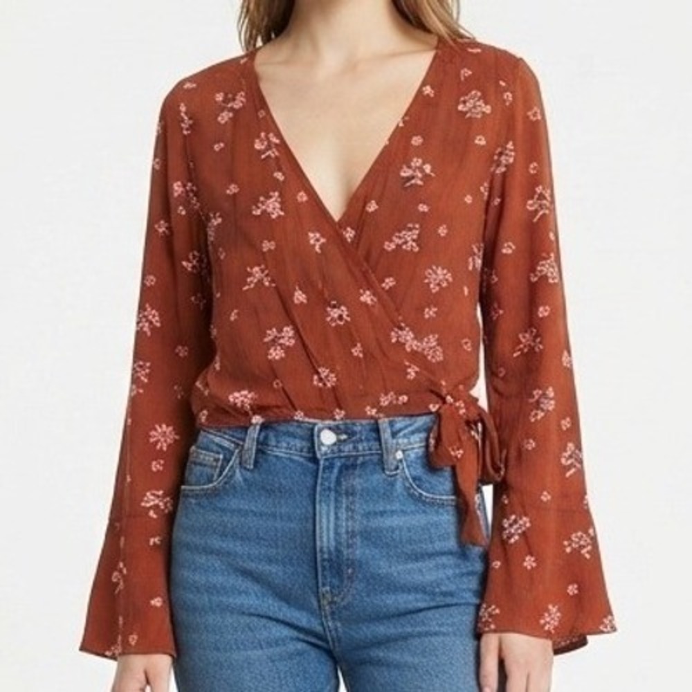 We My People Wrap Top Womens Small Brown Floral Flare Sleeve Boho Blouse